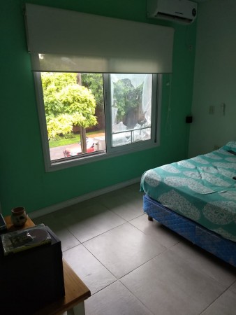 VENTA HERMOSO DUPLEX CON ENTRADA AUTO