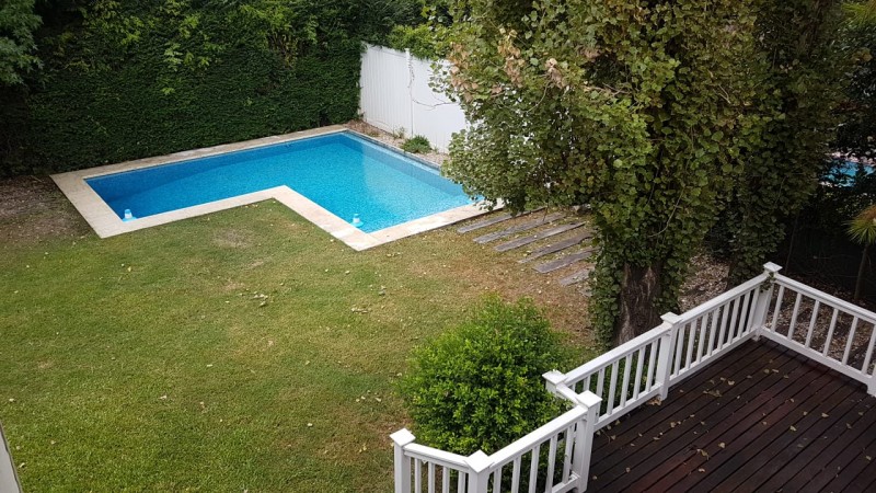 VENTA CASA ESTILO COUNTRY EN PARQUE LELOIR