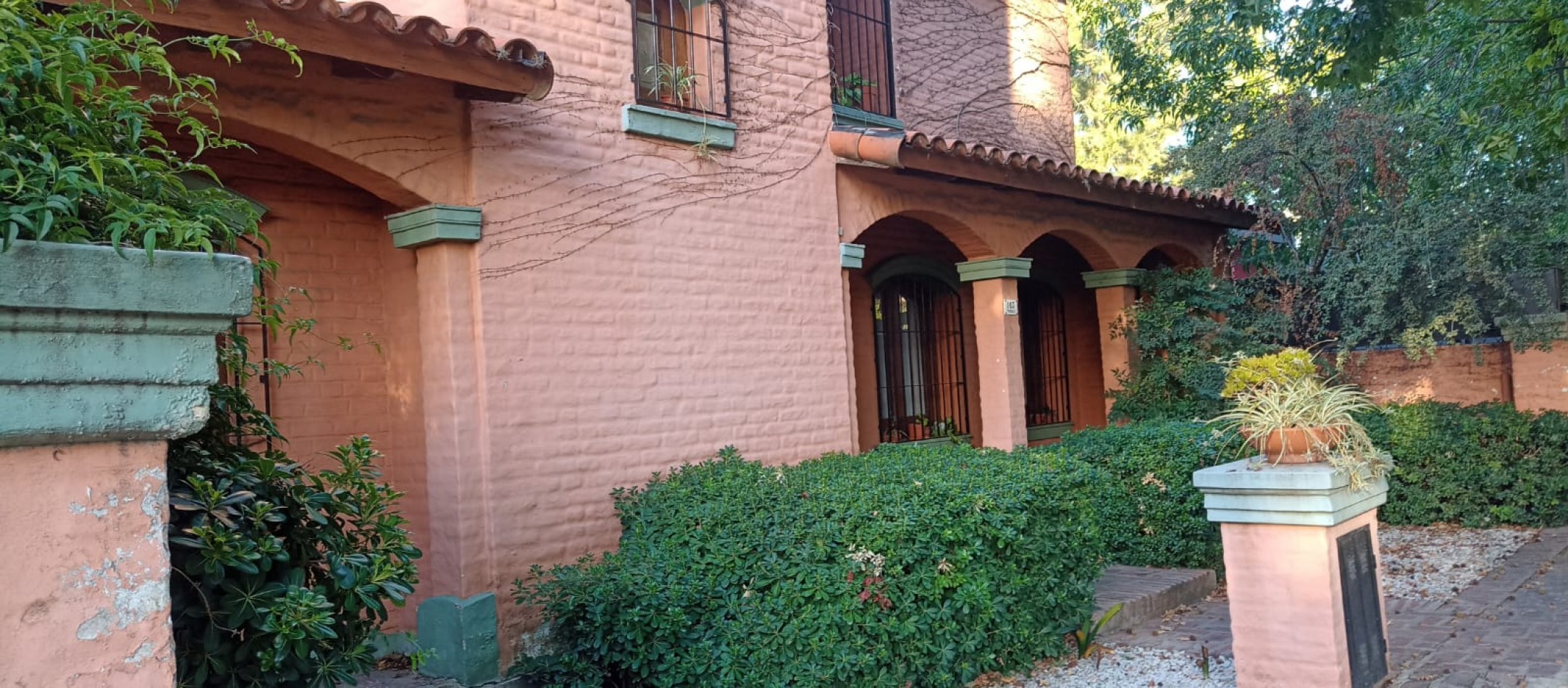 CASA ESTILO COLONIAL VENTA-ALQUILER