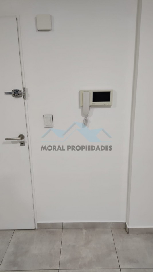 ALQUILO MONOAMBIENTE EXCELENTE ESTADO MORON SUR