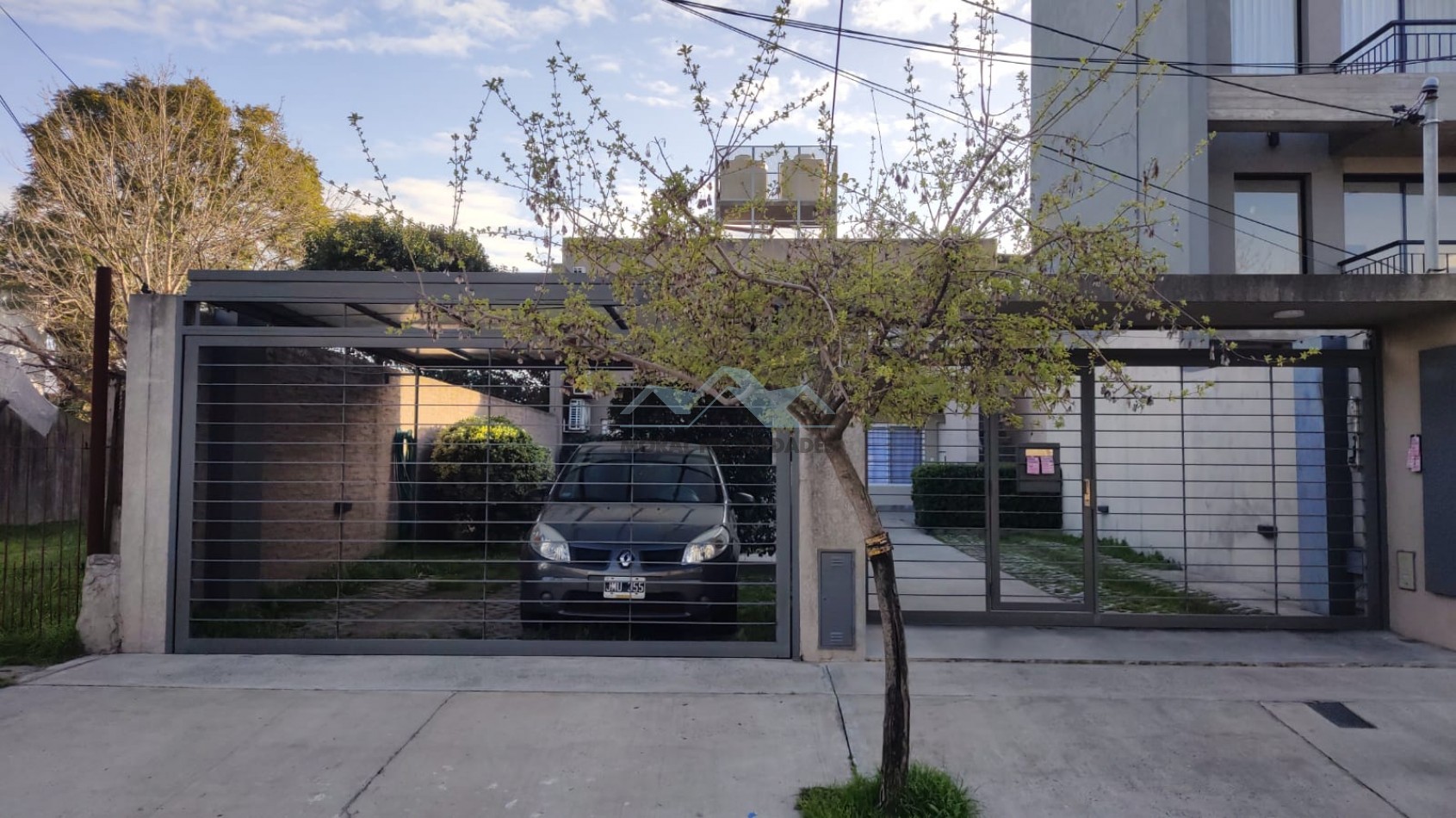 alquilo tres ambientes con cochera y terraza excelente ubicacion en castlear norte