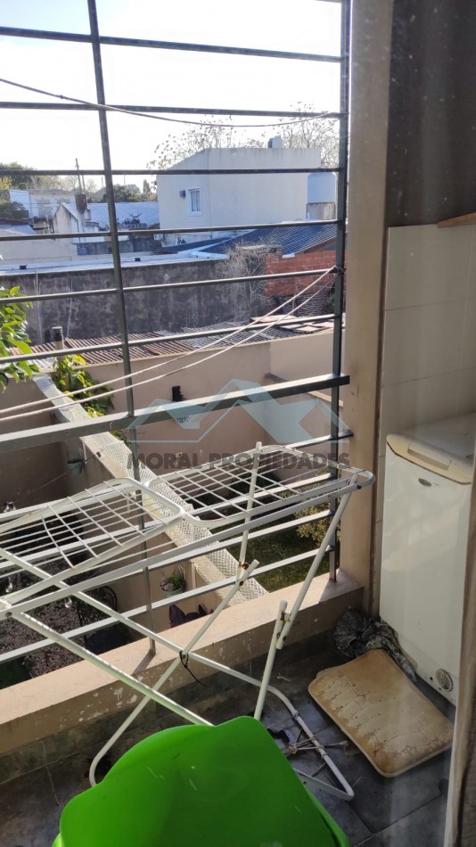 alquilo tres ambientes con cochera y terraza excelente ubicacion en castlear norte