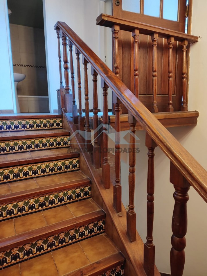 ALQUILO DUPLEX EXCELENTE UBICACION