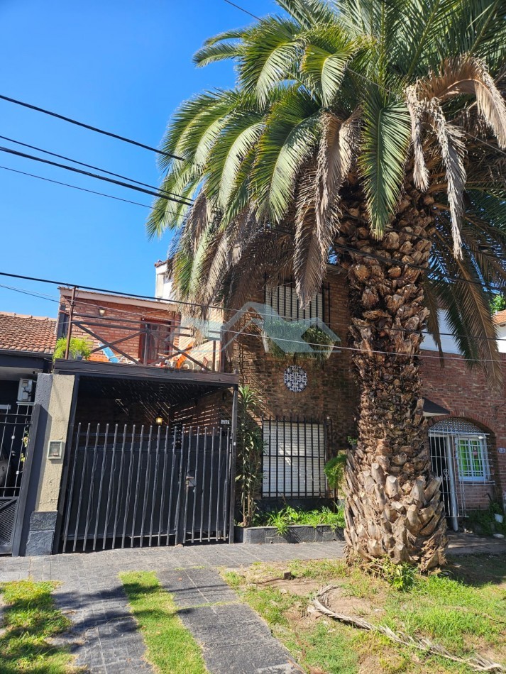 ALQUILO DUPLEX EXCELENTE UBICACION