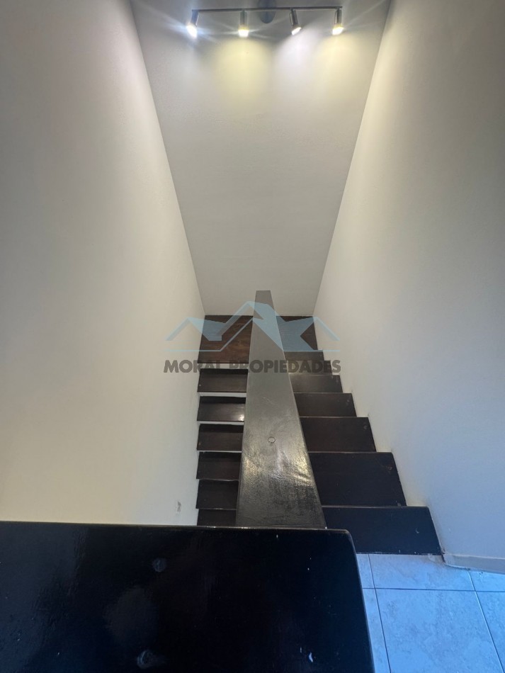 alquilo tres ambientes con cochera y terraza excelente ubicacion en castelar norte