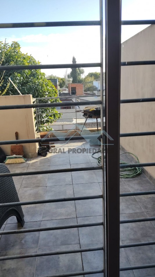 alquilo tres ambientes con cochera y terraza excelente ubicacion en castlear norte