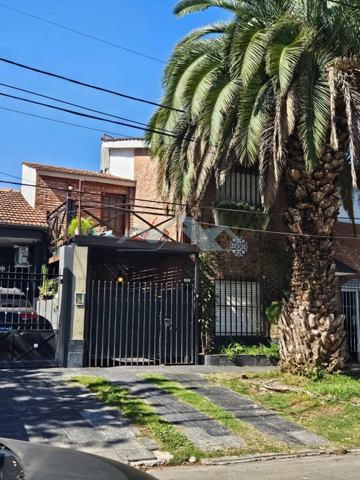 ALQUILO DUPLEX EXCELENTE UBICACION