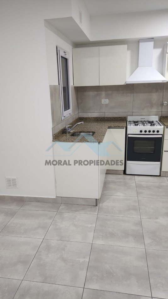 ALQUILO MONOAMBIENTE EXCELENTE ESTADO MORON SUR