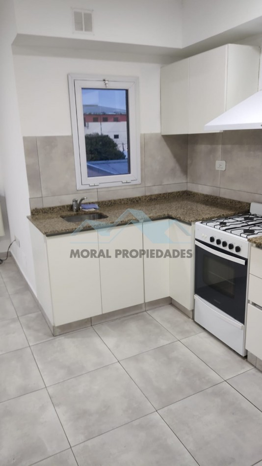 ALQUILO MONOAMBIENTE EXCELENTE ESTADO MORON SUR