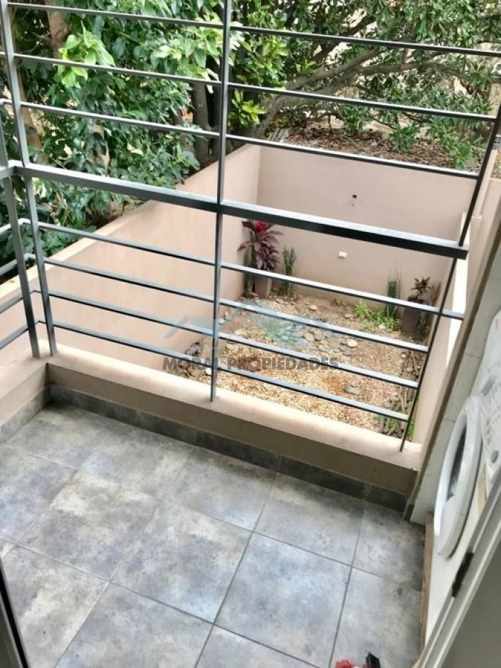 alquilo tres ambientes con cochera y terraza excelente ubicacion en castlear norte